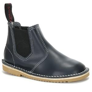 Footwear: McKinlays Hunter Jr Navy