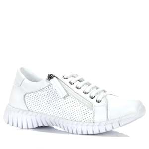 Footwear: Rilassare Tristram White