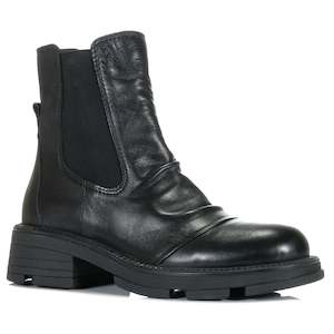 Footwear: Mago Stage Black