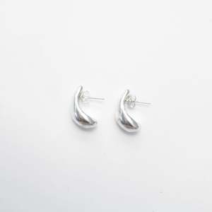 Drip earrings by Zoe McBride made in Auckland, Aotearoa