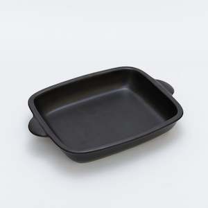 Large Temuka baking dish made in Palmerston North, New Zealand