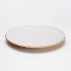 Ceramics: Dinner plate by Nicola Shuttleworth made in Island Bay, Aotearoa