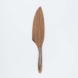 Utensils: Cake knife made in Te Miro, New Zealand