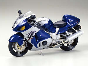 Hobby equipment and supply: Tamiya 1/12 Suzuki GSX1300R Hayabusa