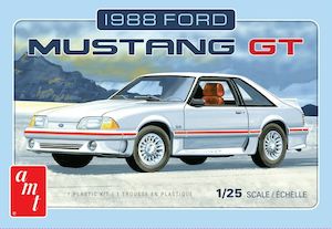 AMT 1/25 1988 Ford Mustang 2T Plastic Model Kit