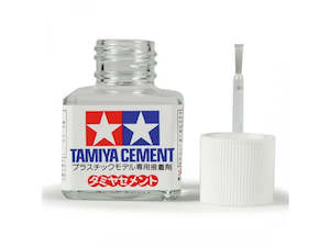 Hobby equipment and supply: Tamiya Cement 40ml