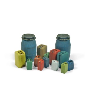 Hobby equipment and supply: Vallejo 1/35 Assorted Modern Plastic Drums #2 Diorama Accessory