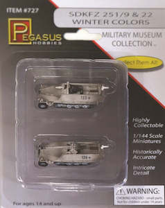 Pegasus 1/144 Sd. Kfz 251/9 and 22 Winter Colors, prepainted