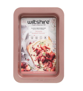 Household appliance: Wiltshire: Rose Gold Slice Pan