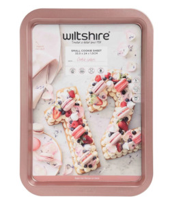 Household appliance: Wiltshire: Rose Gold Cookie Sheet