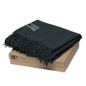 Po di Fame: Mt Lodge - Merino Blanket