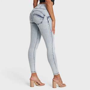 Stay In Touch With Freddy: WR.UP® SNUG Jeans - High Waisted - Full Length - Acid Wash