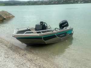 Marine equipment: 4.1m Hydrolab Marine Boxer, Side Console