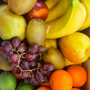 Fresh Fruit: Seasonal Spring Mixed box