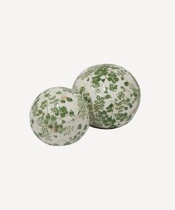 Home and Living: Botanical Ball Small