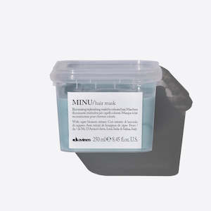 Hairdressing: Davines MINU Hair Mask