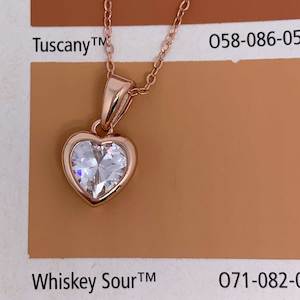 Rose-Gold Crystal Heart Necklace "Josie"