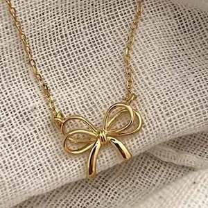 Gold Bow Necklace "Alden"