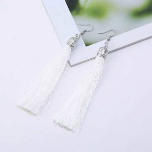 Silky Tassel earrings 11cm "Juno" (White)