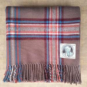 Linen - household: Exceptional Kaiapoi CAR RUG Collectible Wool Blanket with Maori Chief Label