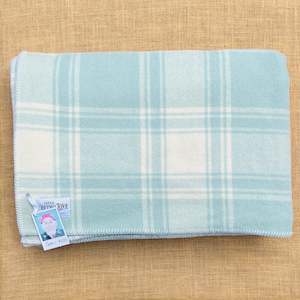 Beautiful Pastel Mint QUEEN Pure Wool Blanket.