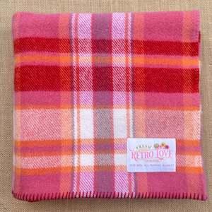 Winegum Collection (New Wool): Fresh BERRY Love KNEE RUG/COT