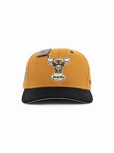 Clothing: Mitchell&Ness Desert Storm Fitted Bulls MNCG21290