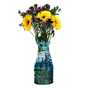 Modgy Vase - Iris Landscape