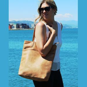 Fendalton Tote Bag - Tan