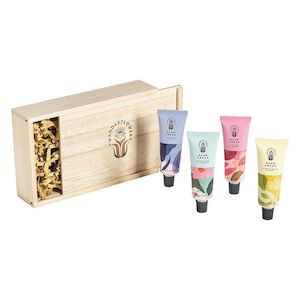 Wanderflower Hand Cream Library Gift Set