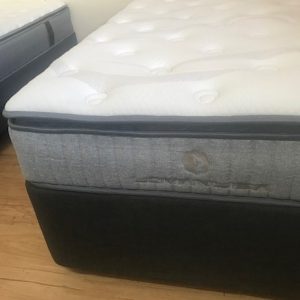 Queen Bed With Mattress [n]