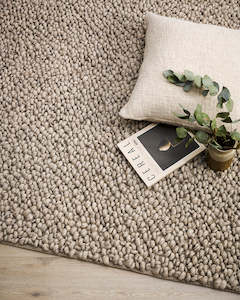 Textile wholesaling: Mackenzie Floor Rug