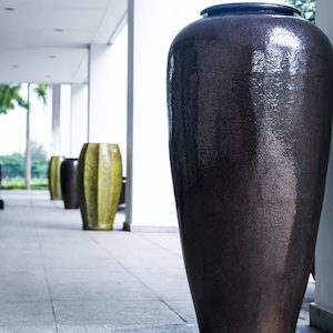 Décor Ceramics – Tall Temple Jar (no lugs)