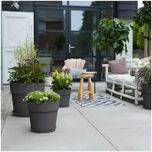 Sales agent for manufacturer: Vibia Straight Round Planter