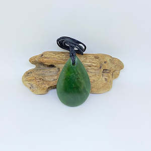 Medium Kawakawa Roimata Drop Pendant