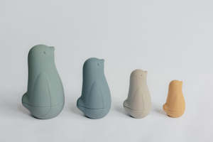 Homewares: SILICONE NESTING PENGUIN FAUNA