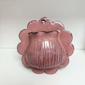 Frilled Plant Pot Wall Holder - Pink