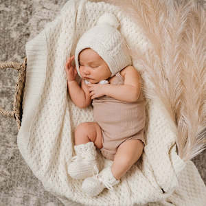 Homewares: Ivory Merino Wool Bonnet & Booties