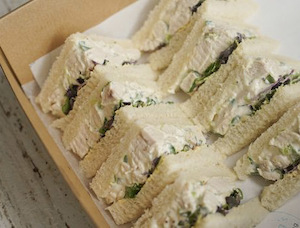 Cocktail Sandwiches – Poached Chicken, Mayo & Watercress