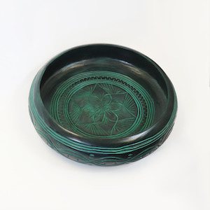 Decor: Emerald Green Carved Bowl