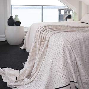 Cream & Black Zig Zag Linen Throw