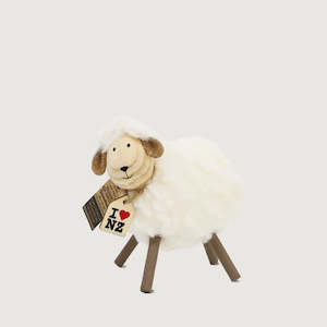 Gift: Woolly Sheep White - I Love NZ