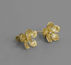 Sterling Silver Earrings - Manuka Flower