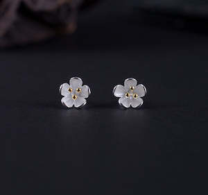 Sterling Silver Earrings - Little Manuka Flower