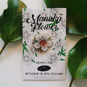 Enamel Pin - Manuka Flower