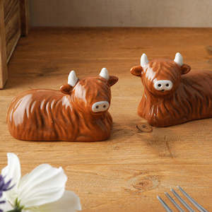 Gifts: Bramble Farm Highland Cow Salt & Pepper Set