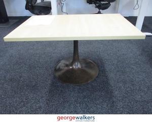 Second hand furniture: PR5476 - Maple  Coffee Table