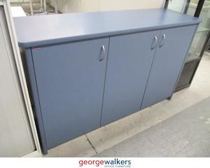 PR5465 - Blue Credenza