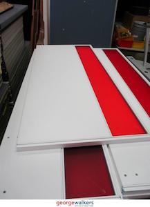 PR4838 - Red/White Desk Mounted Partition