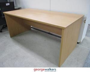 Second hand furniture: PR5278 - Tawa Straight Desk